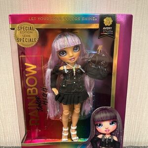 BNIB Rainbow High Jr High Special Edition Avery Styles
